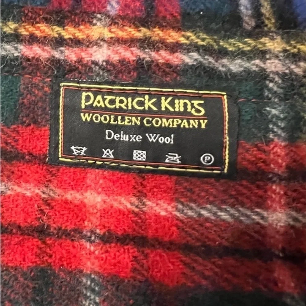 Patrick King Scottish tartan plaid wool winter scarf w pockets, red